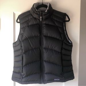 Patagonia Down Vest. Women’s. Black and Gray.